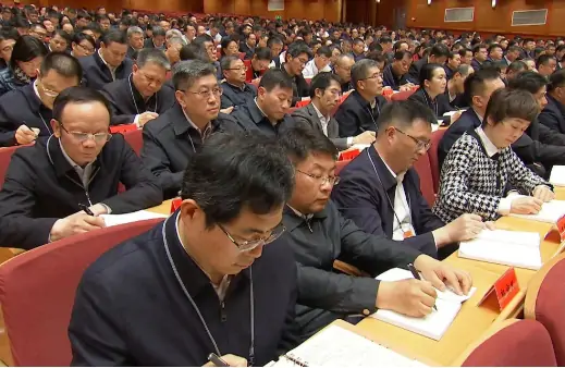 席大大为第六批全国干部学习培训教材作序 要求各级干部发扬理论联系实际的马克思主义学风 当好中国式现代化建设的坚定行动派实干家